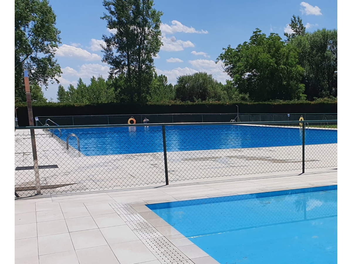 Sale a licitación el Bar de Las Piscinas